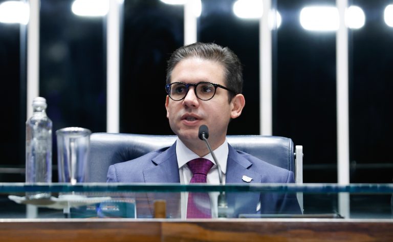 Parlamentares do BRICS defendem cooperação e regulação inclusiva da inteligência artificial