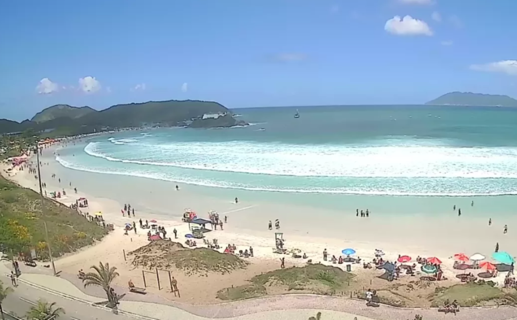 Região dos Lagos tem segunda-feira de instabilidade e mar agitado