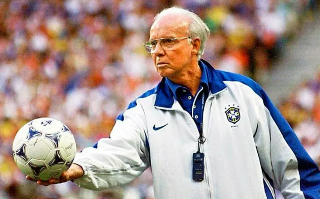 Zagallo durante participação do Brasil na Copa do Mundo 1998 (Foto: Reprodução)