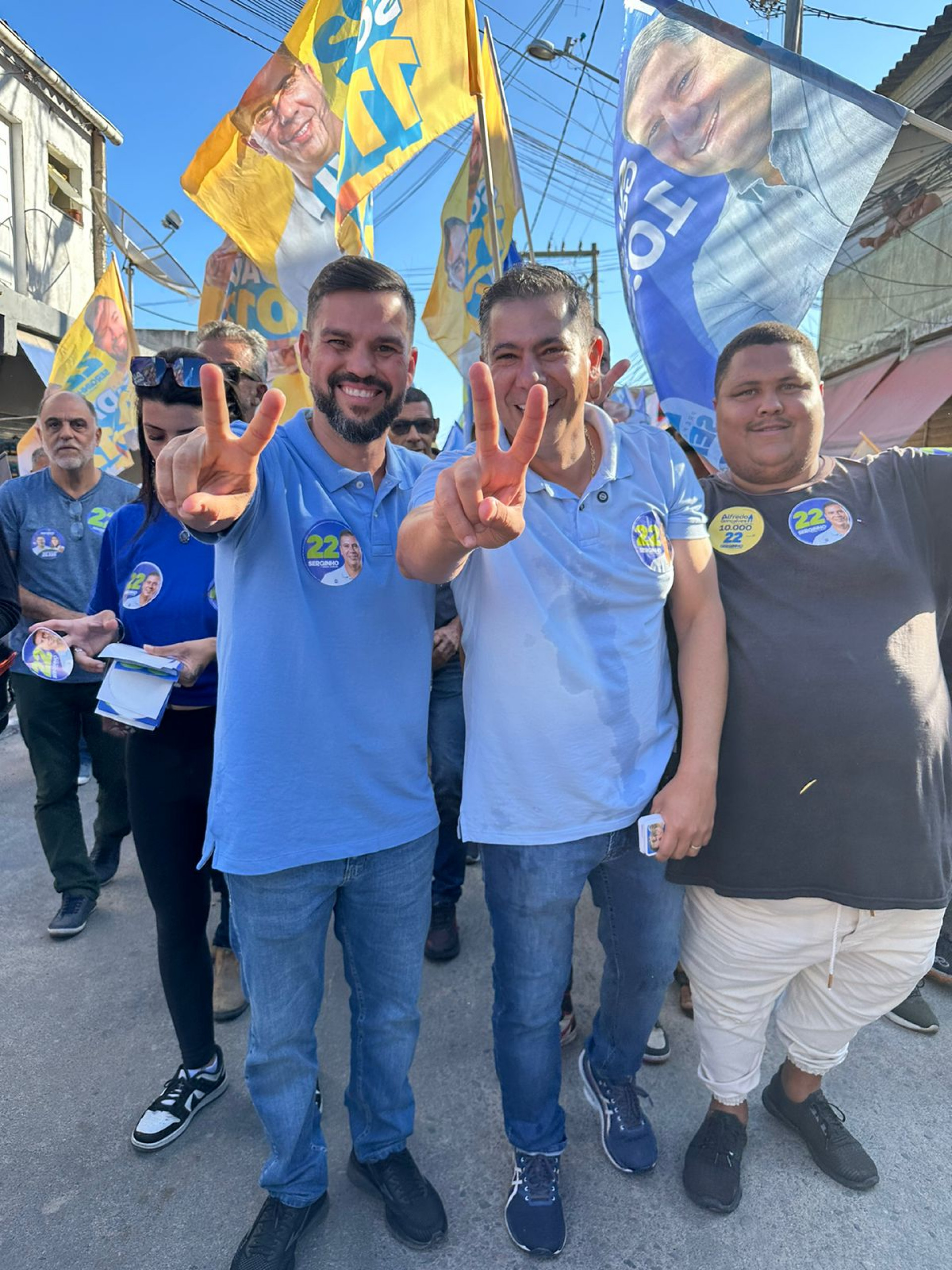 Durante uma caminhada pelo Jacaré, Serginho destacou a importância de estar presente nos bairros e ouvir de perto os problemas que afetam o dia a dia dos moradores - Foto: Reprodução. 