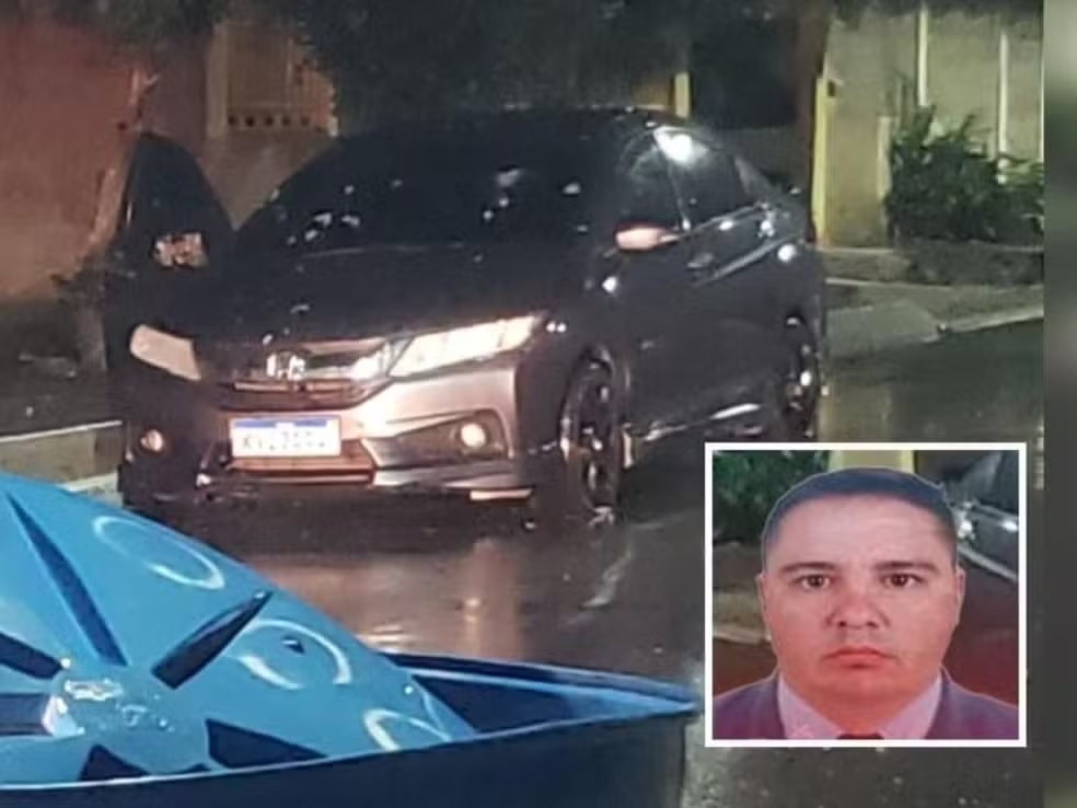 Veículo onde o 3º Sargento PM José Madureira dos Anjos Filho foi encontrado morto a tiros, em Saquarema. A polícia investiga o caso, que envolve suspeitos em motocicletas. - Imagem: Reprodução/Redes s