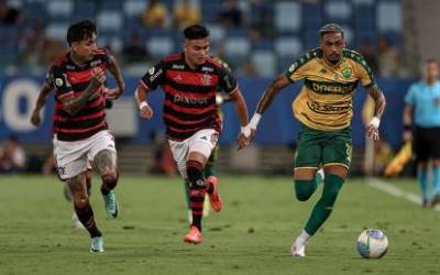 Flamengo vira sobre Cuiabá no fim; Grêmio arranca empate contra Juventude