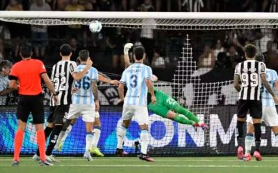 Racing supera o Botafogo novamente e conquista a Recopa Sul-Americana